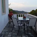 Pefkias Semesterbostad